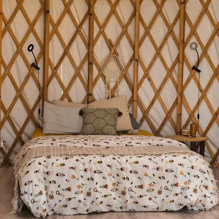 La Muntanera - Eco Yurt - Pool, Nature Retreat Luxury tent Figuerola del Camp